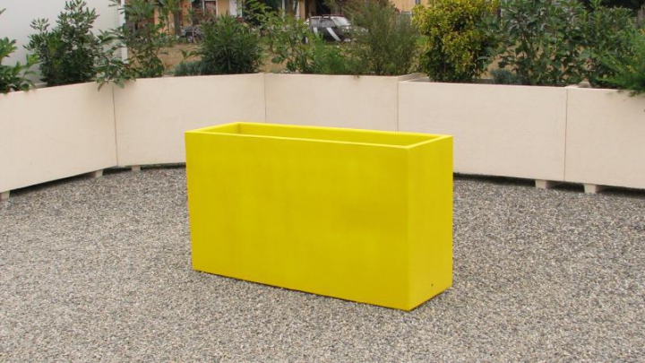 Jardinière rectangulaire 133x44 Béton peint Jaune